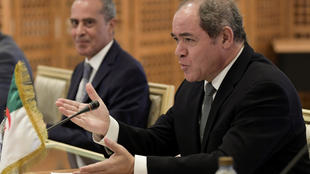 Deux ministres algériens effectuent une visite de haut niveau en Libye