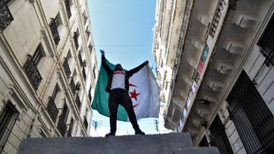 Algérie: les manifestations du Hirak à nouveau réprimées à Alger et dans plusieurs villes