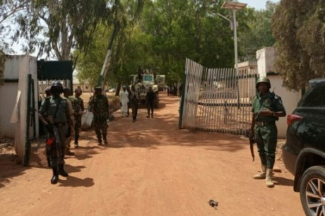 Nigeria: l’armée exprime son soutien au président Buhari