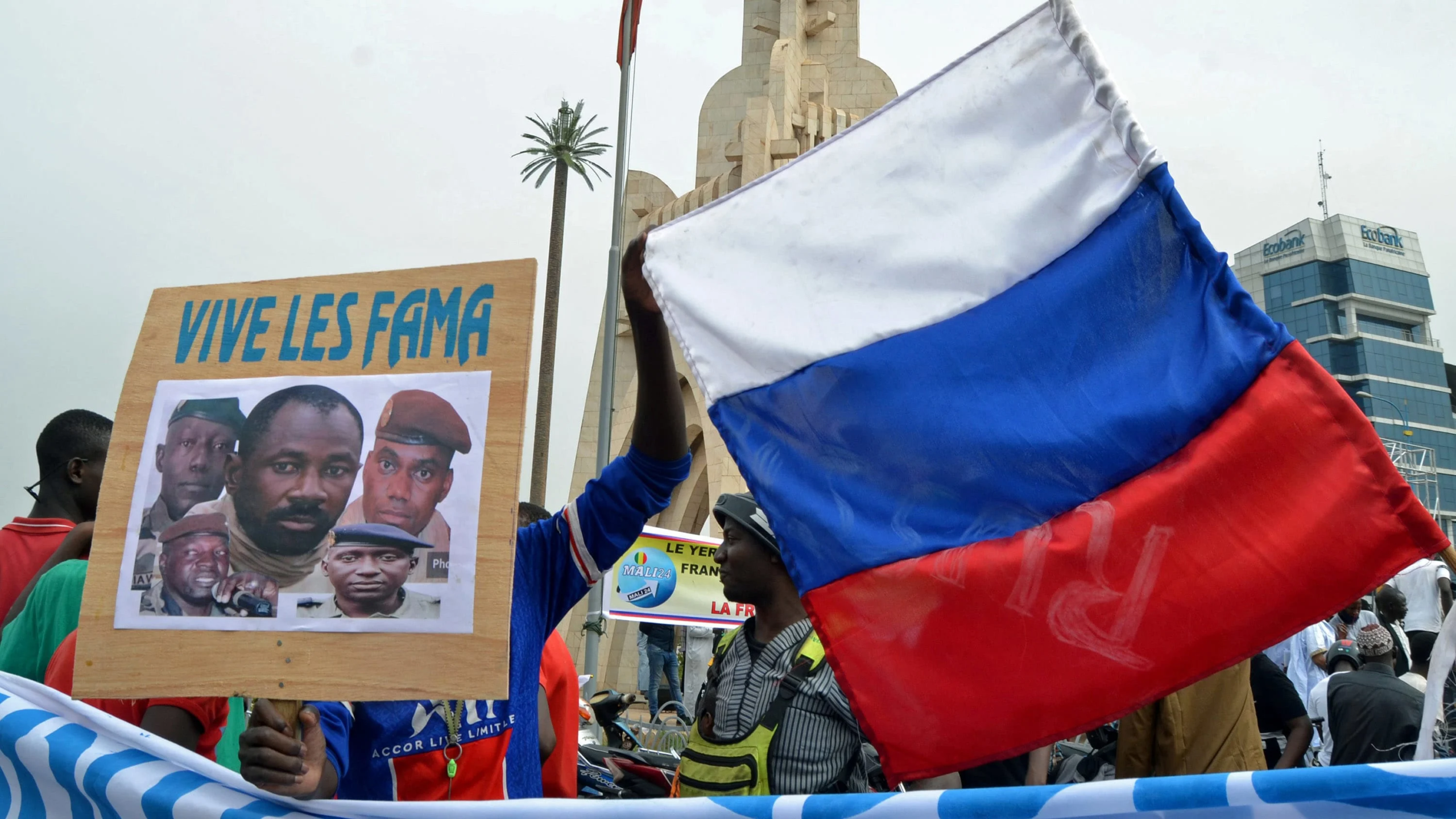 How These Mali Coup Plotters Staged a False Flag Pro-Russia March