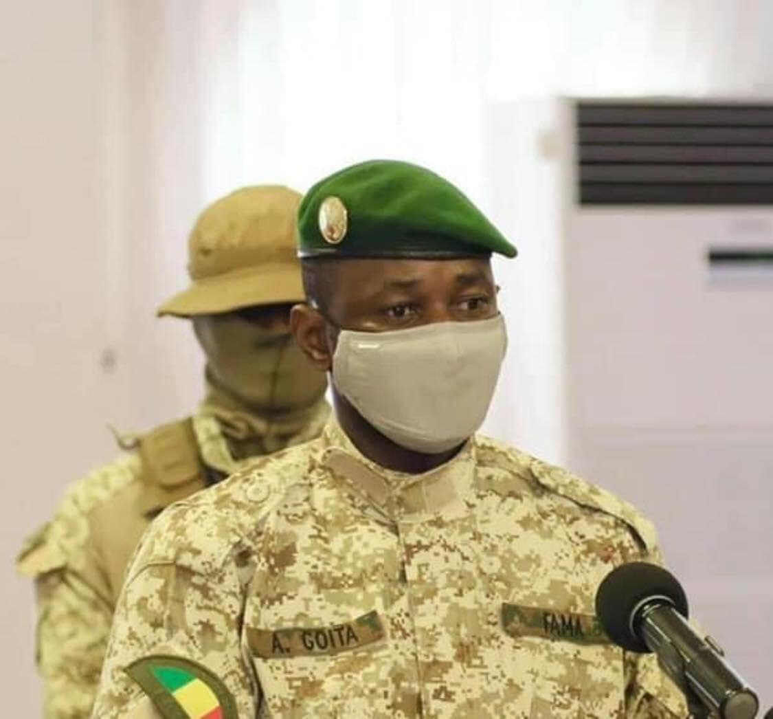 Mali: Le colonel Assimi Goïta lors de sa prestation de serment : “L’amélioration des conditions de vie des Maliens sera un souci constant pour le nouveau gouvernement”