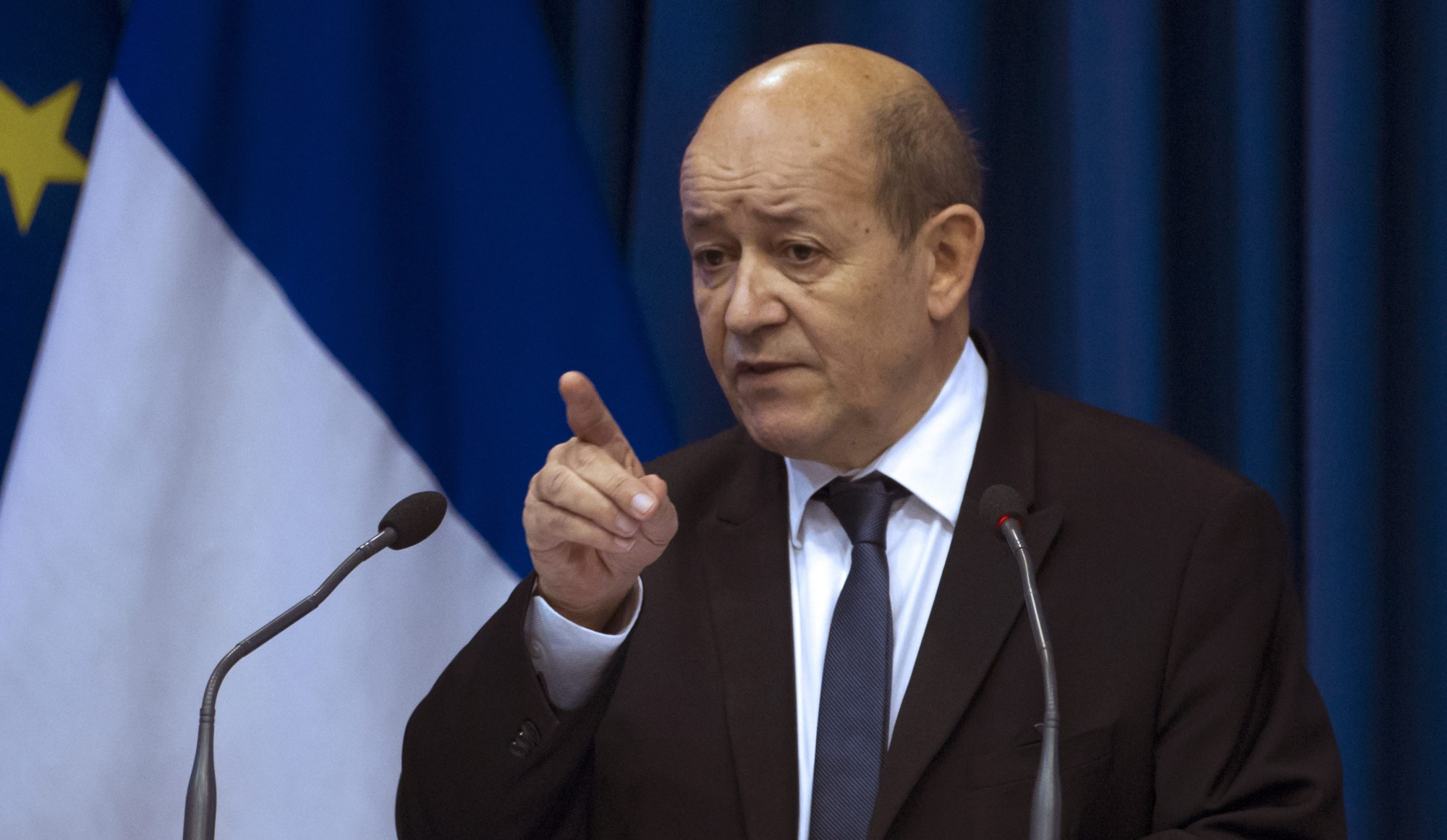 Mali : la France lie son engagement au respect de la transition