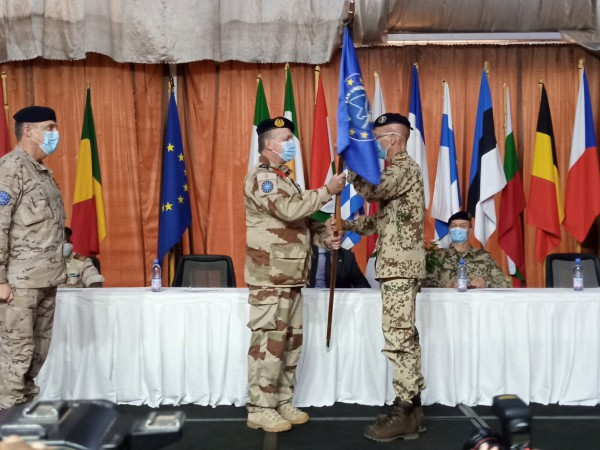 Mali: Le Général de Brigade Jochen Deuer au commandement de la Mission d’Entrainement Union Européenne Mali (EUTM)