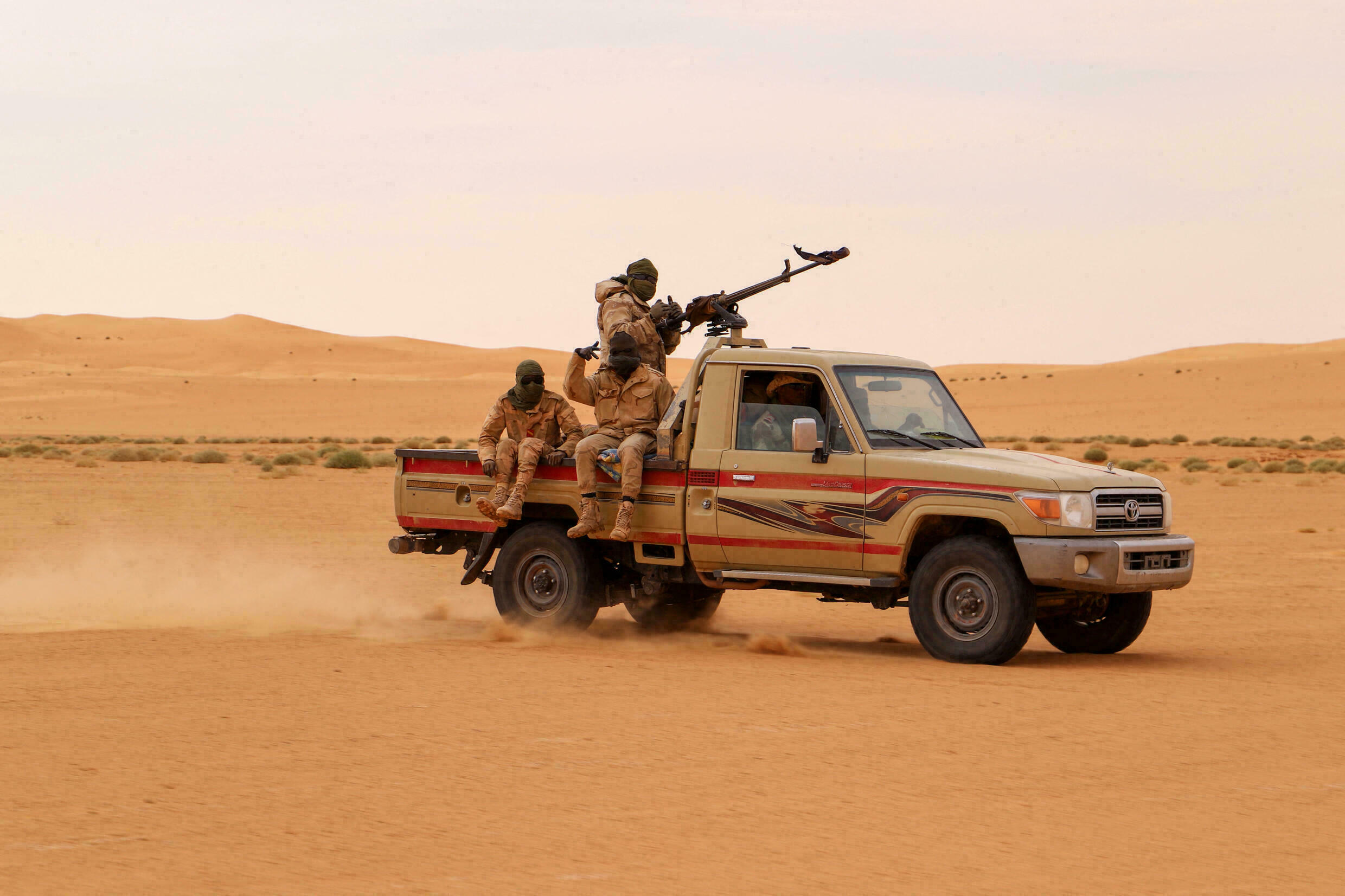 Attaque “terroriste” au Niger : 15 militaires tués et six portés disparus