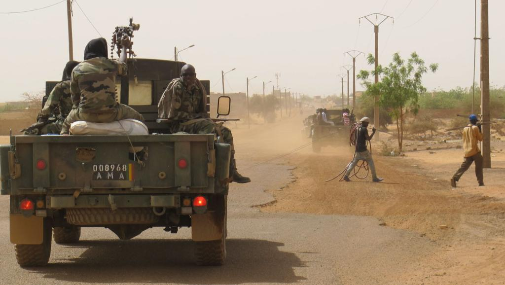 Mali : cinq morts et quatre blessés dans l’attaque d’un convoi escorté par l’armée dans l’ouest du pays