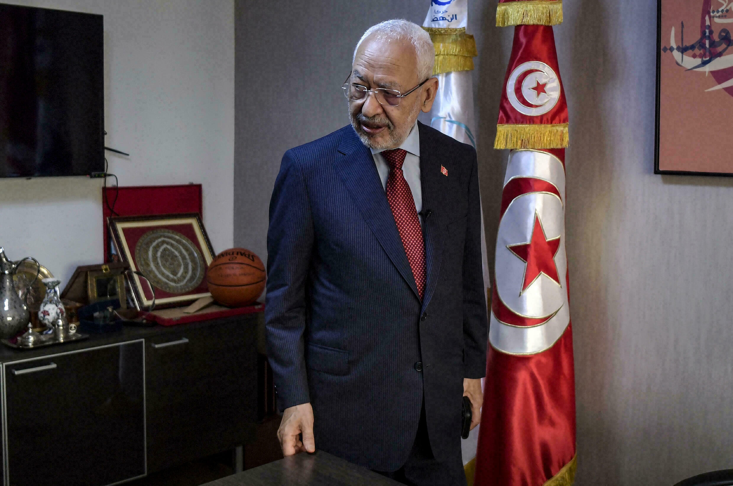 Tunisie : le chef du Parlement alerte sur “le retour vers le pouvoir absolu d’un seul homme”