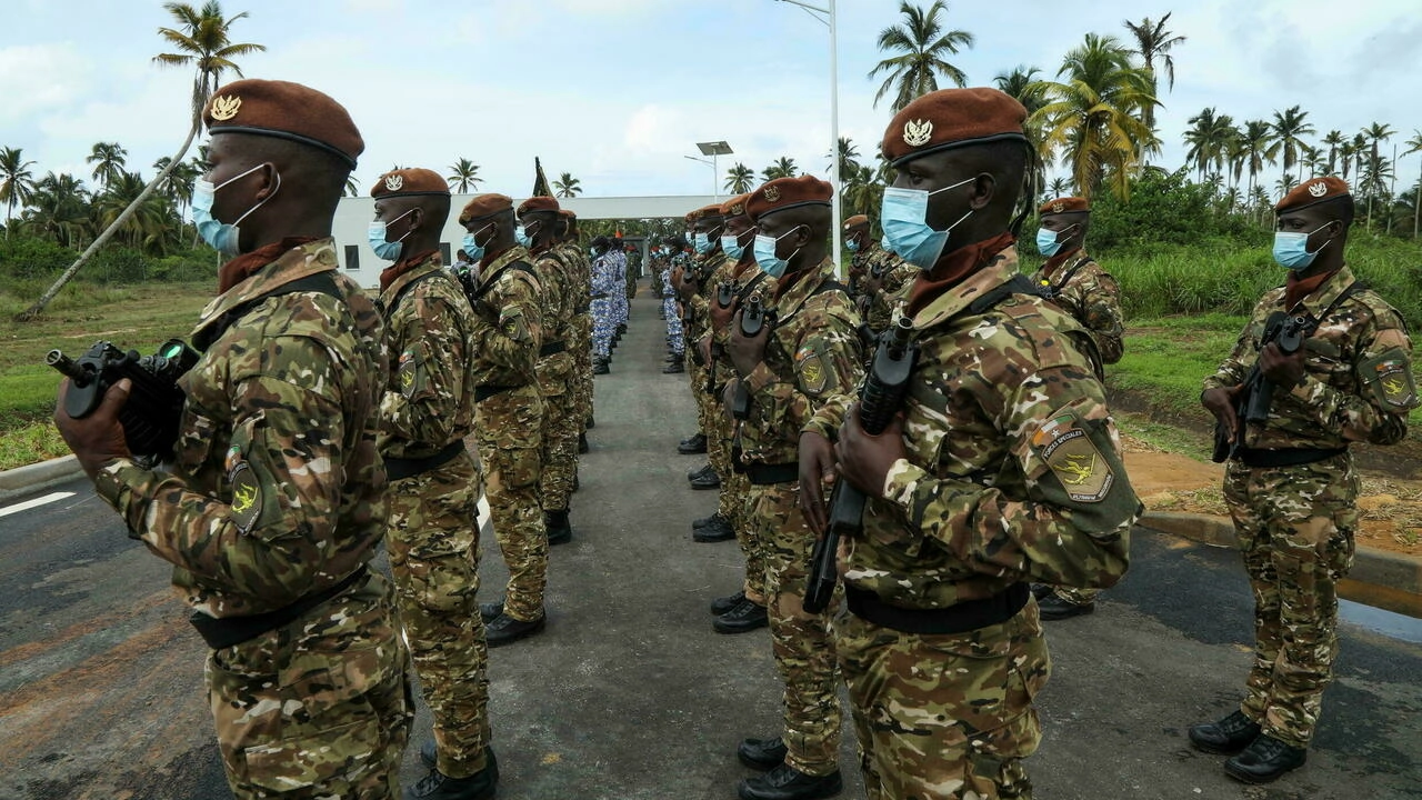 La Côte d’Ivoire renforce ses effectifs militaires