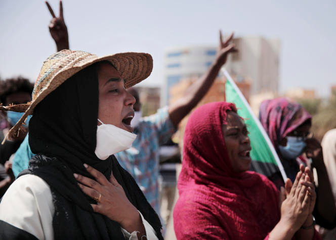 « Bourhane veut faire comme le maréchal Sissi en Egypte » : au Soudan, les manifestations contre le putsch militaire réprimées