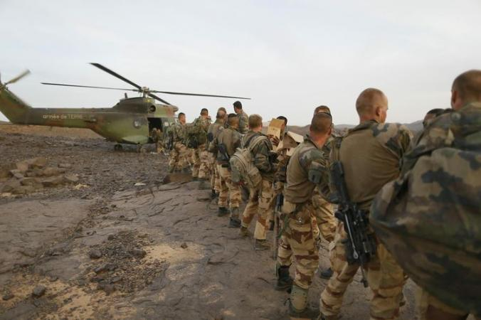 Le Mali invite la France à retirer les forces Barkhane et Takuba du pays sans délai (officiel)