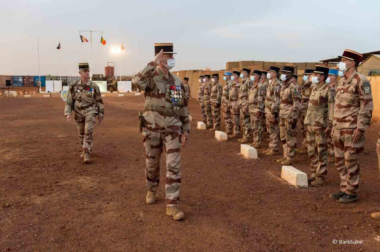 Avec le départ de Barkhane, les Maliens prêts à “affronter leur destin sereinement”