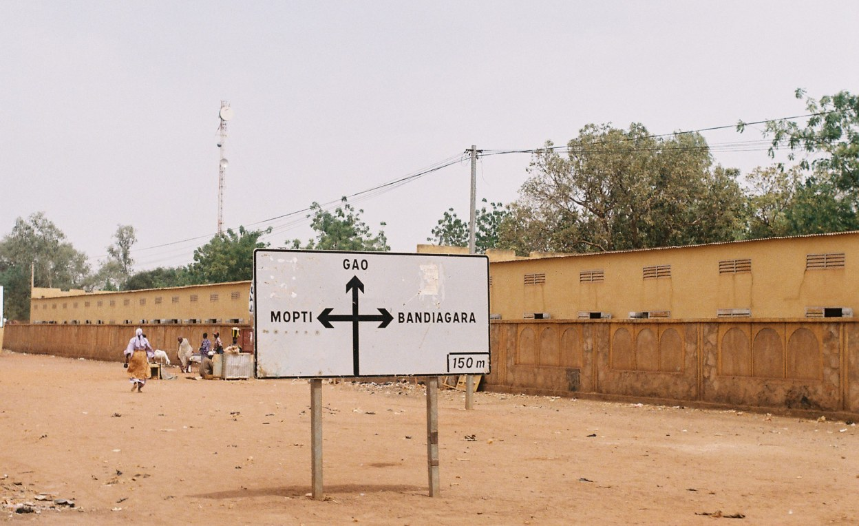 Mali: Three Army Bases Simultaneously Attacked