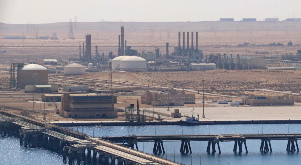 Plusieurs sites pétroliers libyens désormais à l’arrêt
