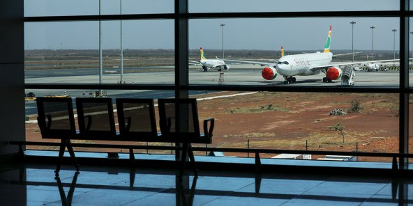Sénégal : face à la pénurie de kérosène, les compagnies aériennes s’organisent