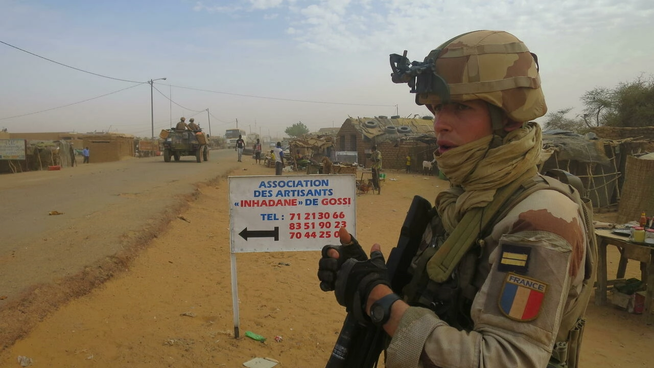 Mali: la force française Barkhane annonce l’arrestation de six suspects à Gossi