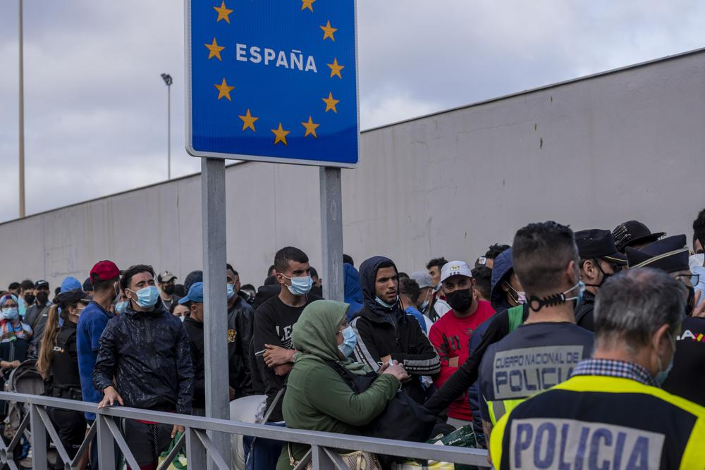 Spain, Morocco reopen land border crossings as ties improve