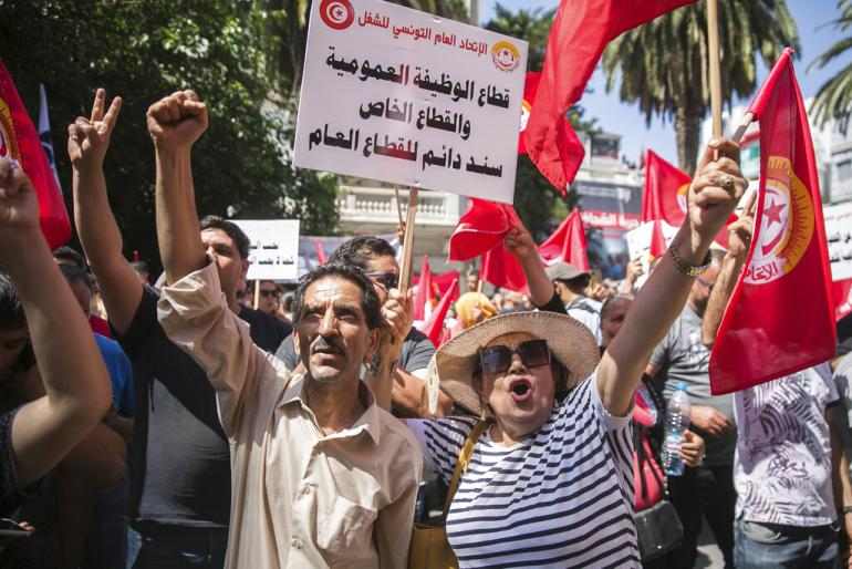 En Tunisie, entre soutien au pouvoir et opposition, l’UGTT reste “incontournable”