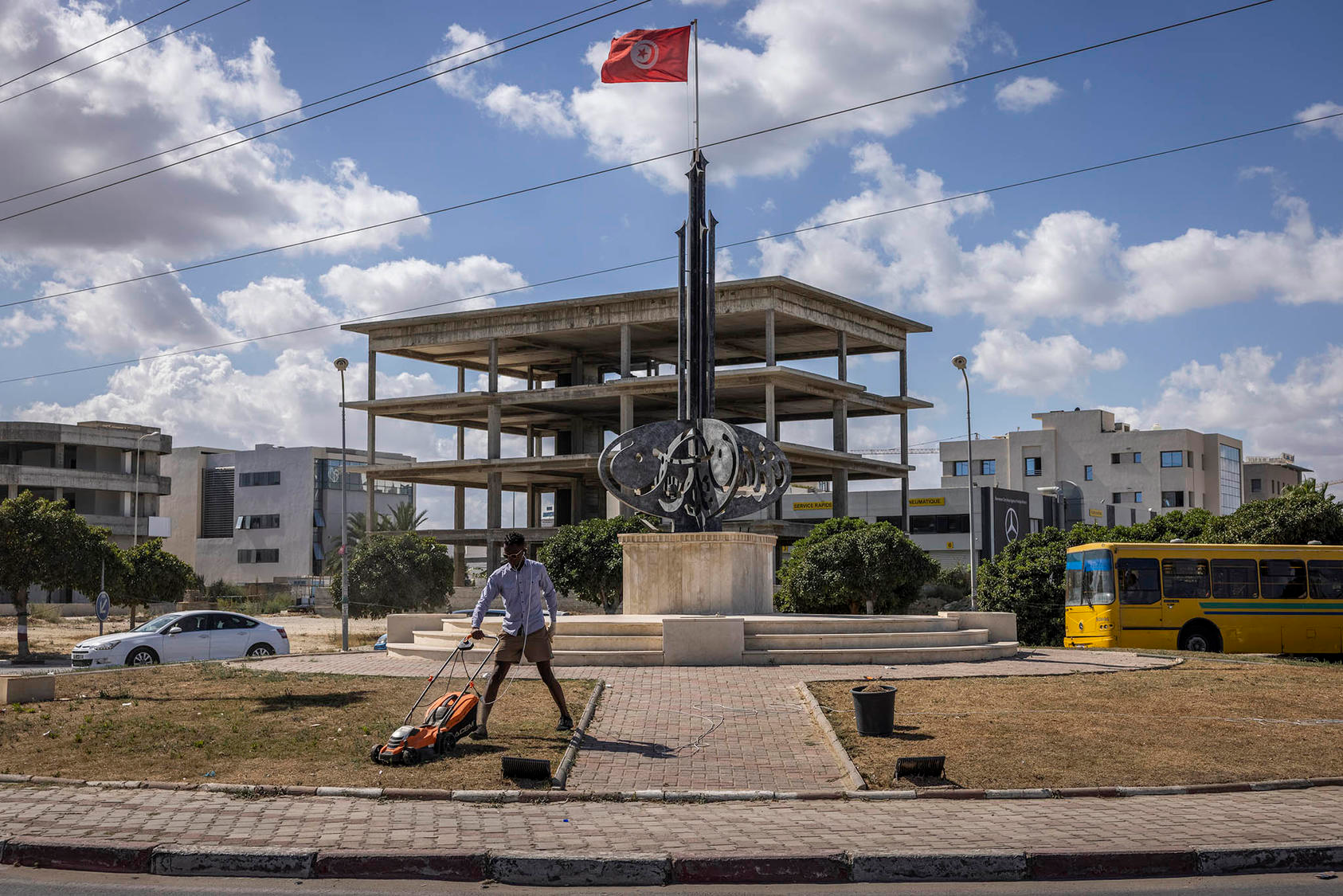 Tunisia’s Twin Democracy and Economic Crises Push it to the Brink