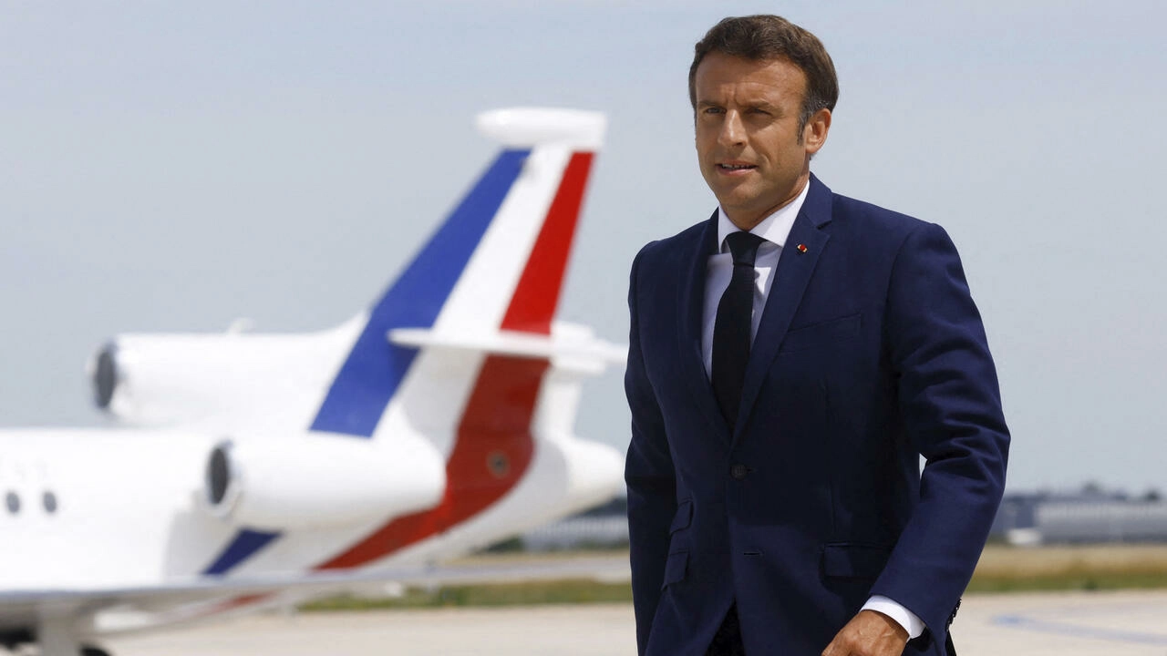 Emmanuel Macron en Algérie pour une visite qui se veut tournée vers l’avenir