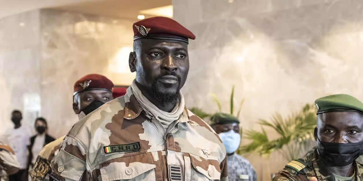 Guinée : Mamadi Doumbouya en visite au Mali avant un sommet de la Cedeao