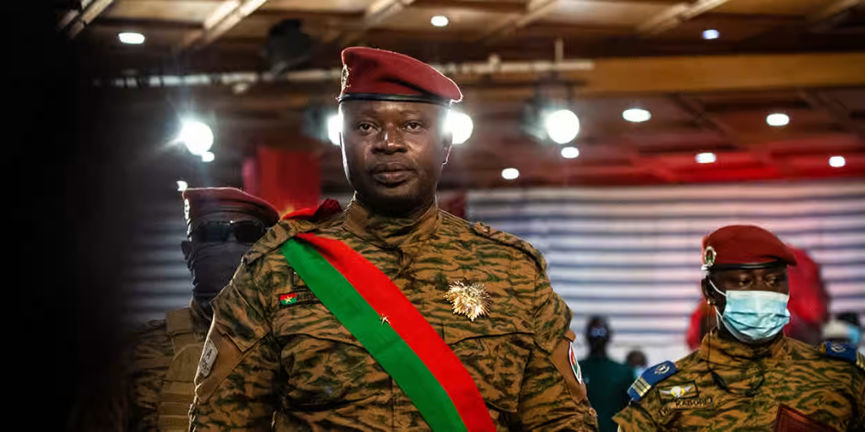 Coup d’État au Burkina Faso : dans les coulisses du départ de Damiba