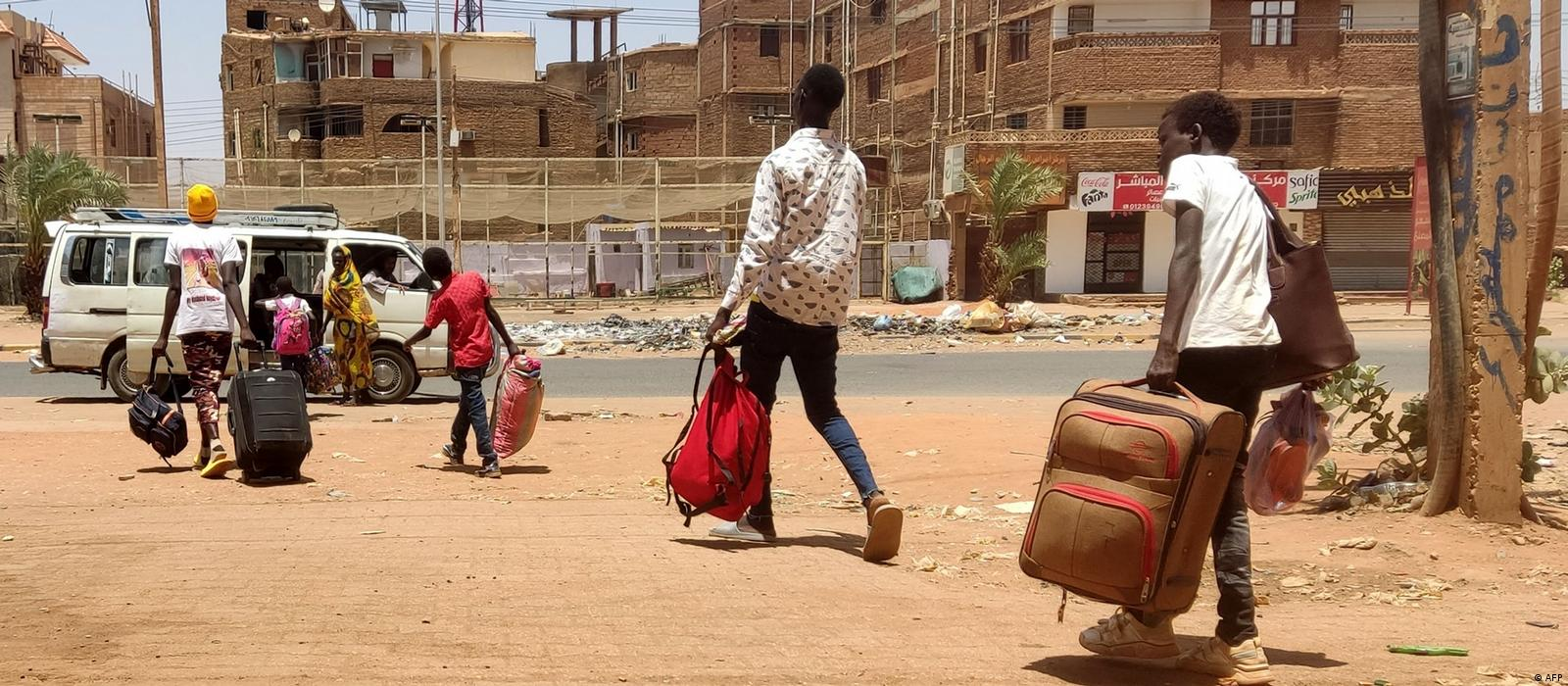 Sudan: Airstrikes in Khartoum as conflict enters 2nd month