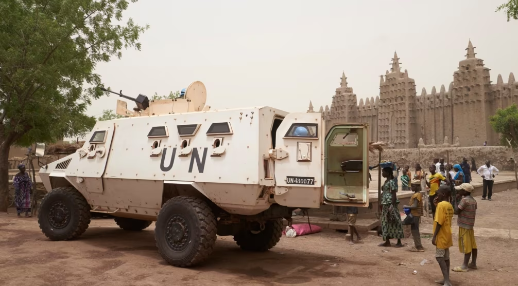 Poussée vers la sortie, la Minusma quitte un premier camp au Mali