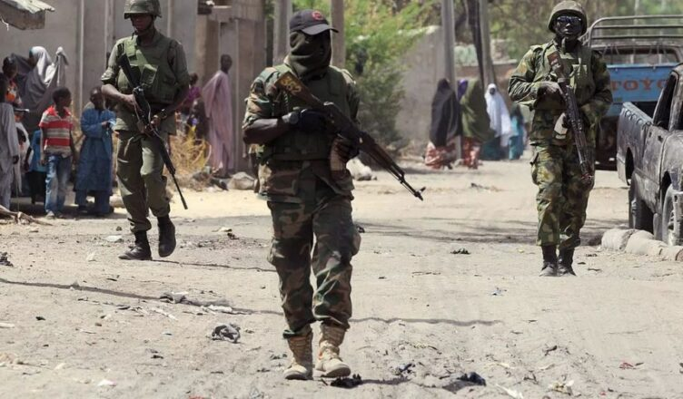 Nigeria : 32 personnes tuées par des jihadistes