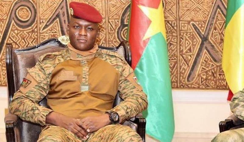 Rumeurs de coup d’État au Burkina Faso : le capitaine Traoré salue la mobilisation du peuple