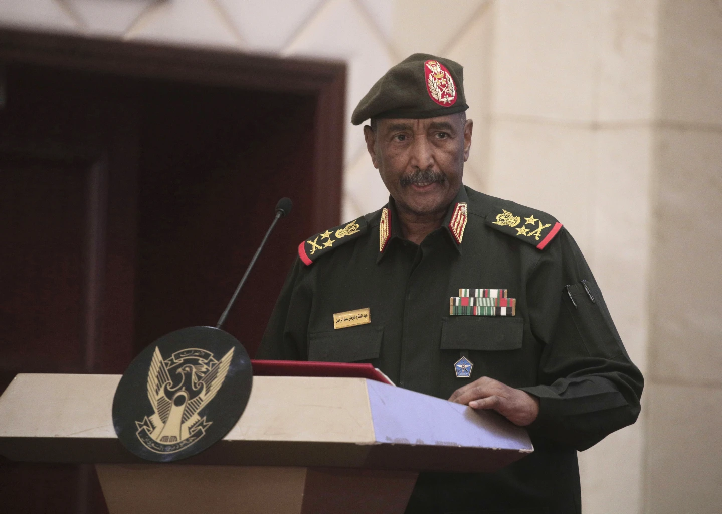 Sudan’s top general meets with South Sudan’s president on the war