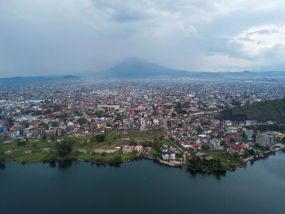 Rebel fighting cuts power lines to Congolese city of Goma