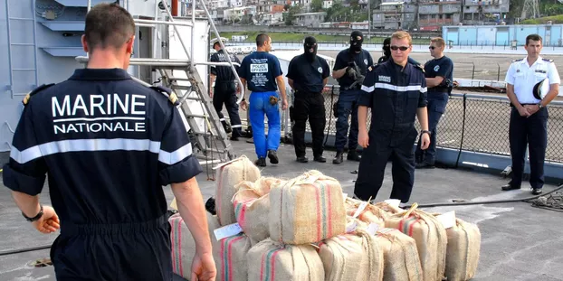 La France : 5 tonnes de cocaïne interceptées par la Marine dans le Golfe de Guinée