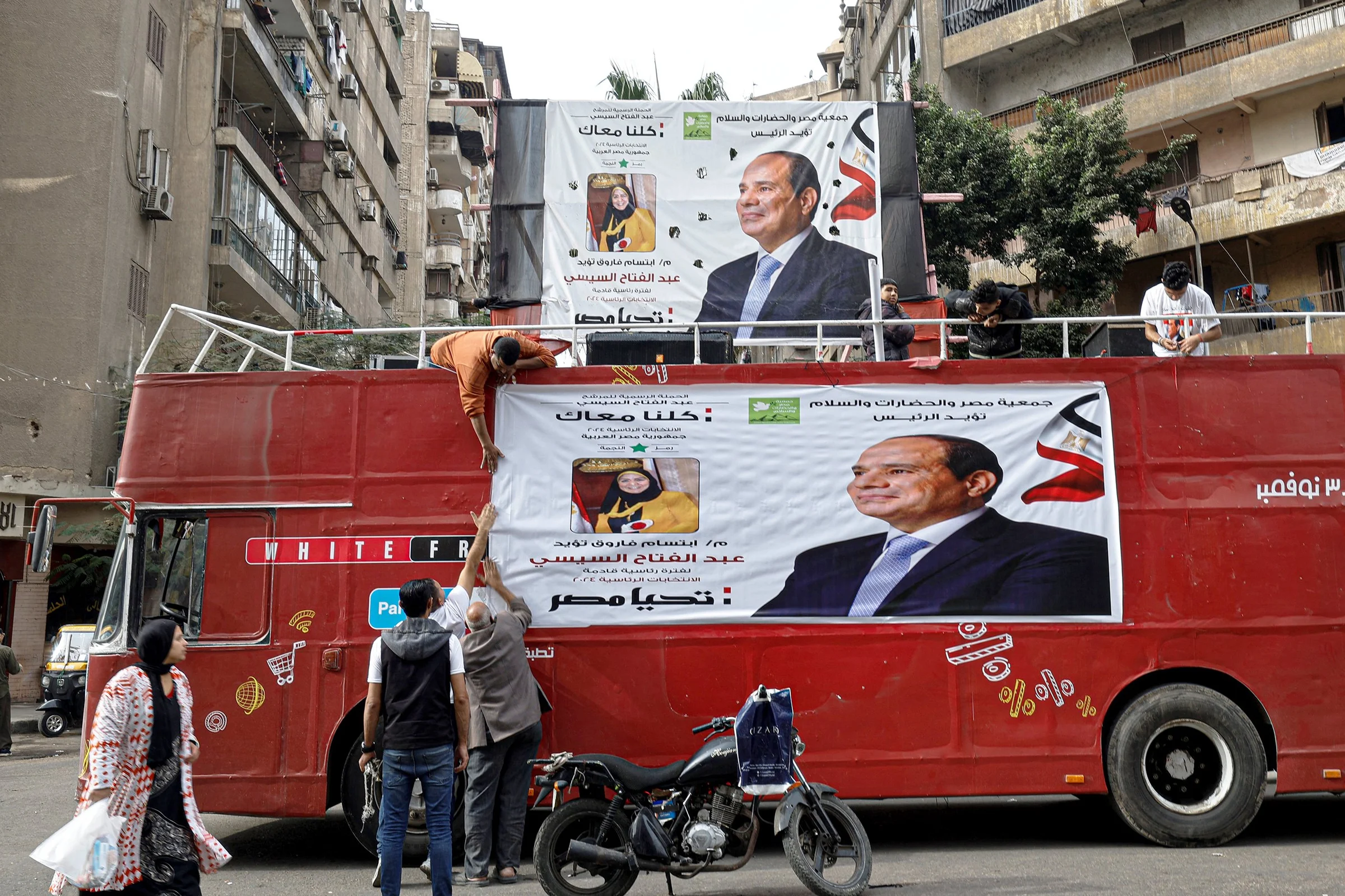 Dernière ligne droite aux couleurs palestiniennes pour la campagne de Sissi