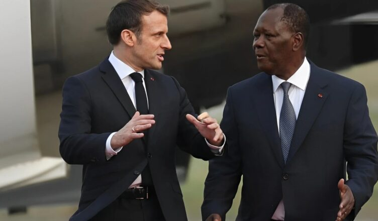 La France : Emmanuel Macron reçoit Alassane Ouattara à l’Élysée pour discuter de la réorganisation française en Afrique