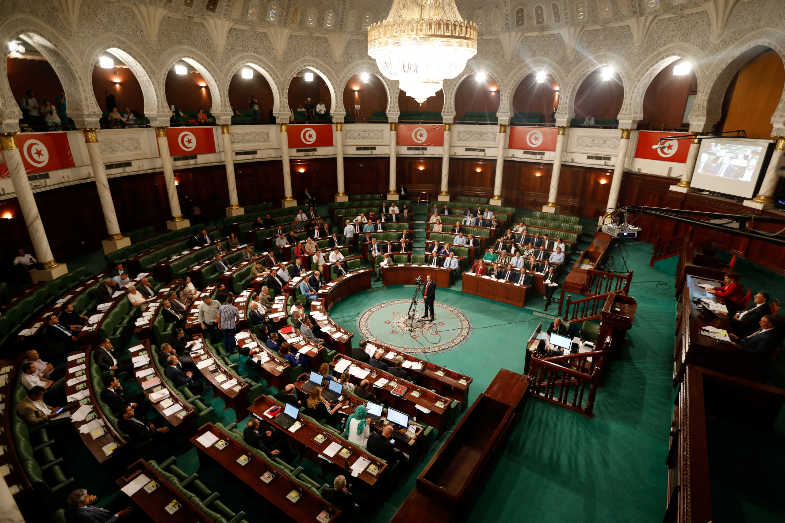 Tunisia assembly votes to strip court of electoral authority, days before presidential vote