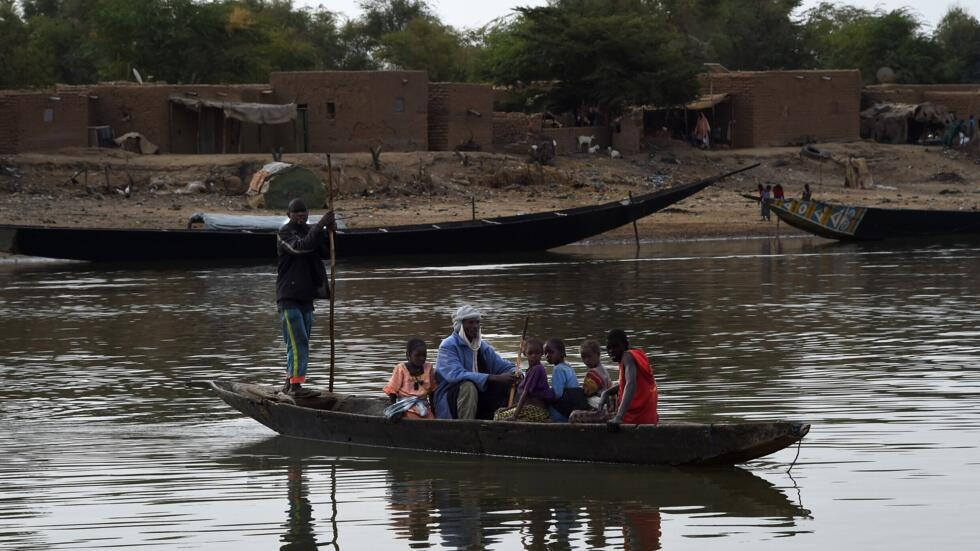 Mali: un an après l’attaque du bateau «Tombouctou» sur le fleuve Niger, l’enquête se poursuit