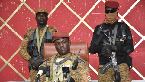 Burkina Faso : L’ex-président Damiba et quatorze autres officiers radiés de l’armée