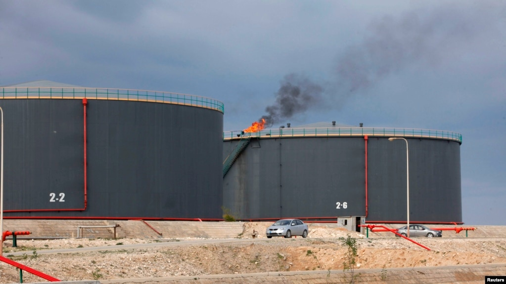 One of Libya’s main refineries shut down after fighting