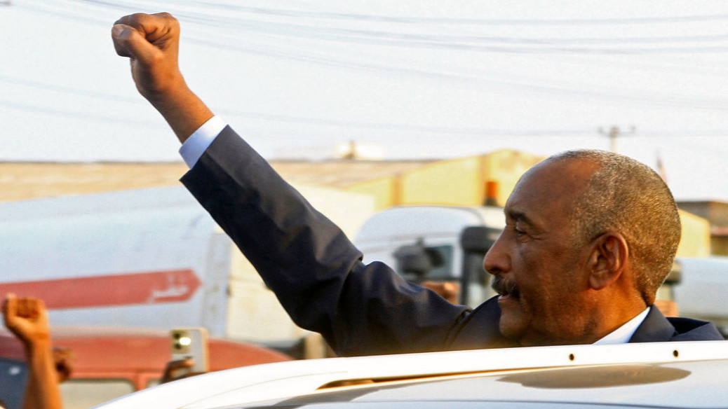 Sudan’s army chief visits HQ after recapture from paramilitaries