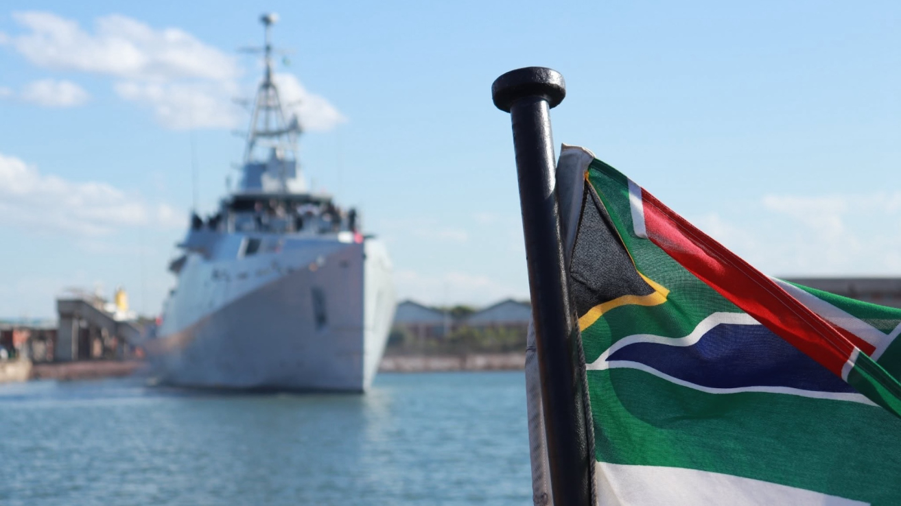 Should SA renew its anti-piracy operation in the Mozambique Channel?