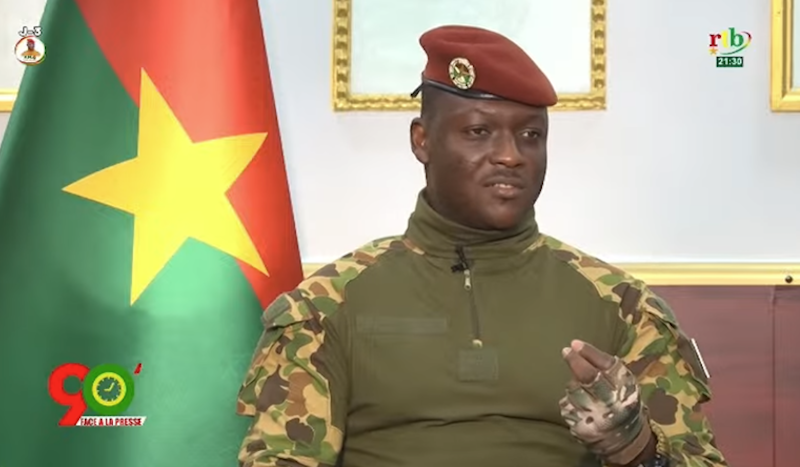 Burkina Faso : Ibrahim Traoré annonce une nouvelle Constitution et dénonce les ingérences extérieures
