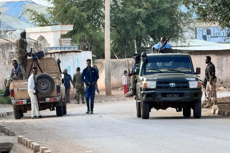 Somali army clashes with local forces for control of Baidoa